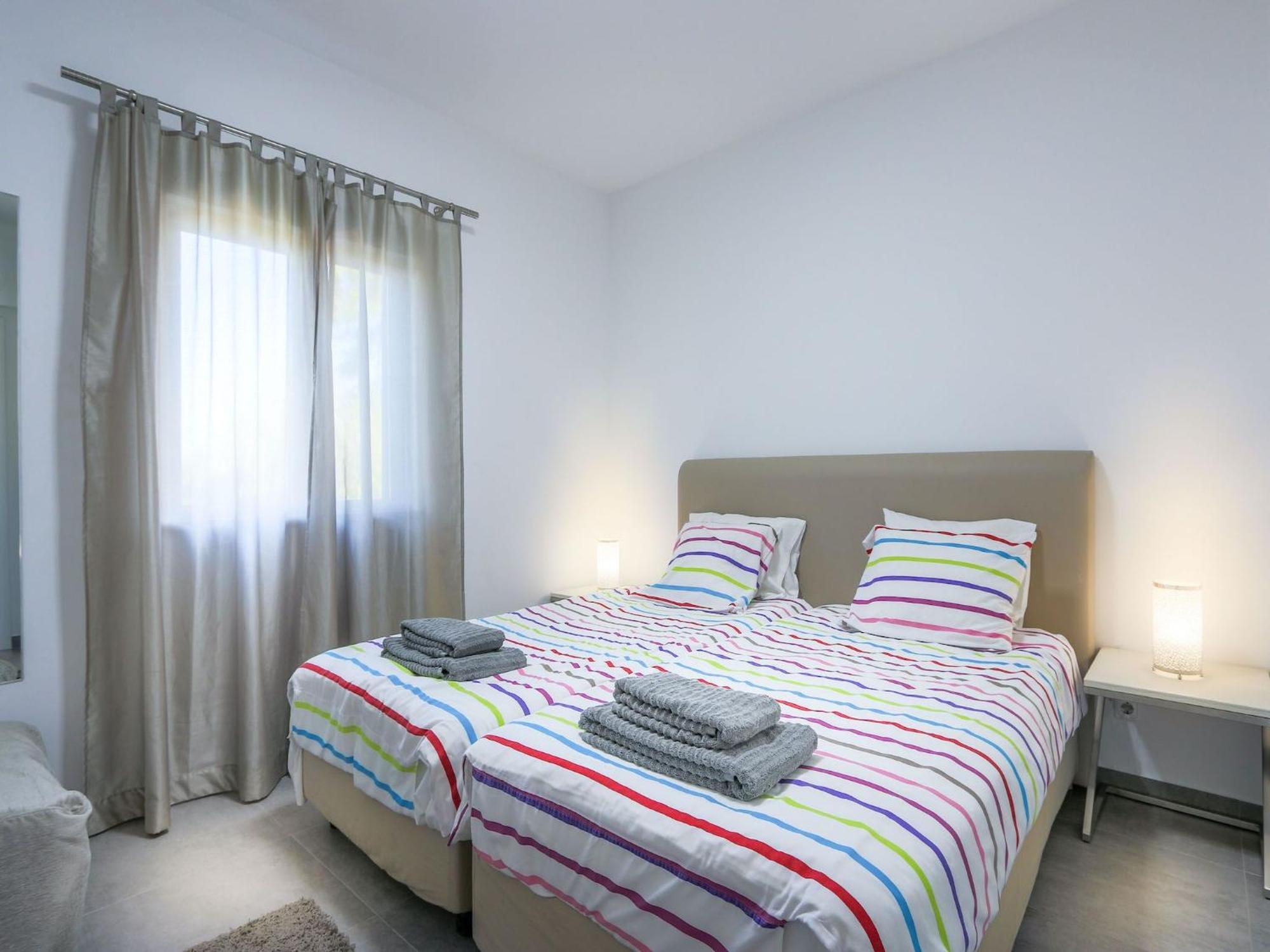 Luxury 3 Bedroom Apartment, Pool Garden Views Apartment